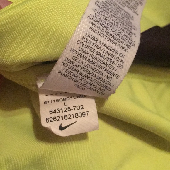 NIKE sports bra - Picture 5 of 5